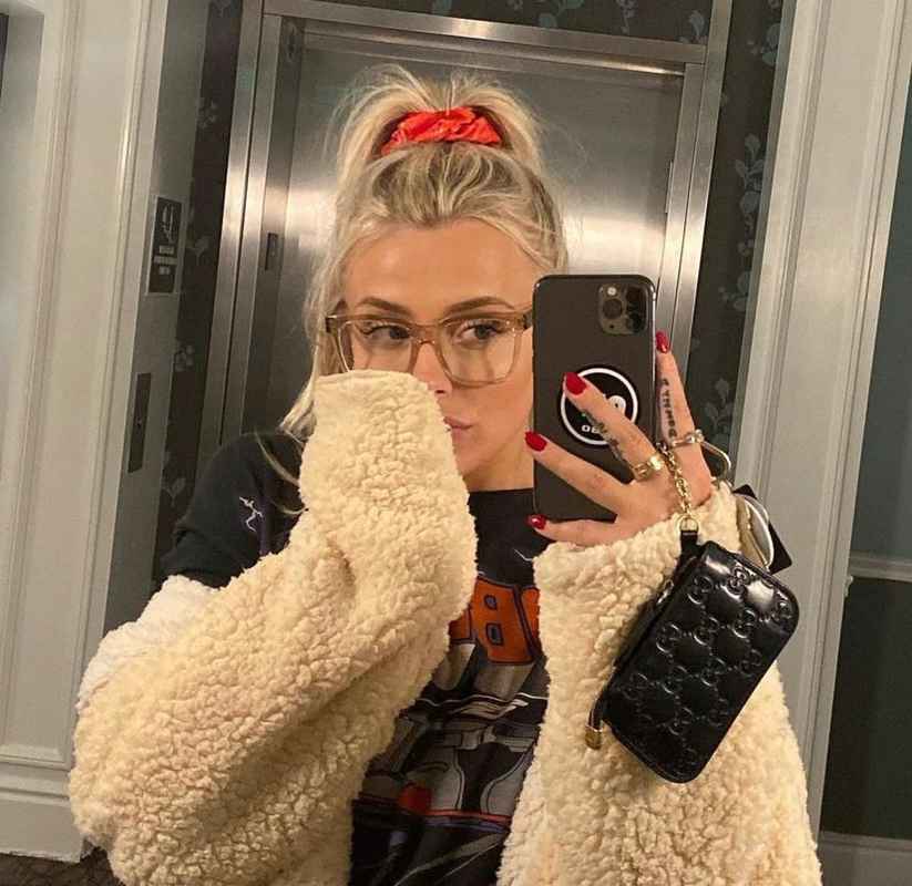 Melissa - blonde