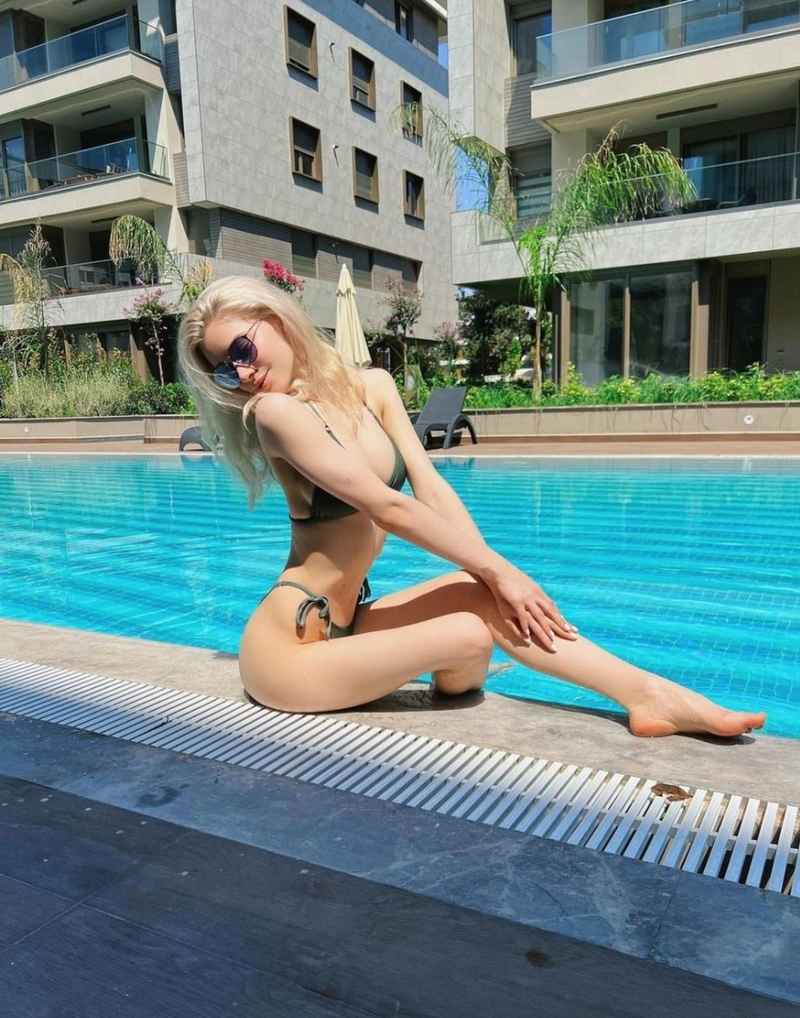 Millie - new in town