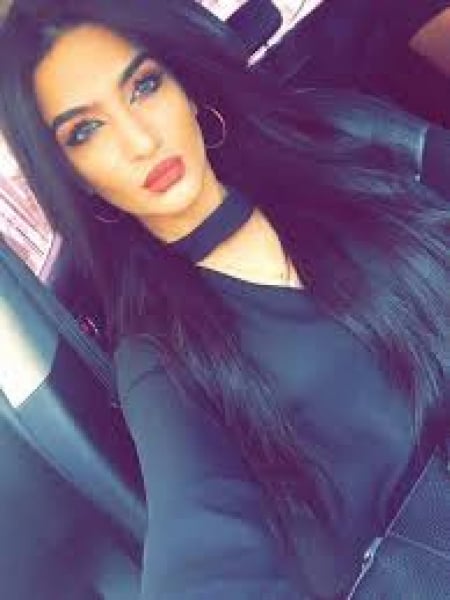 Camille - curvy