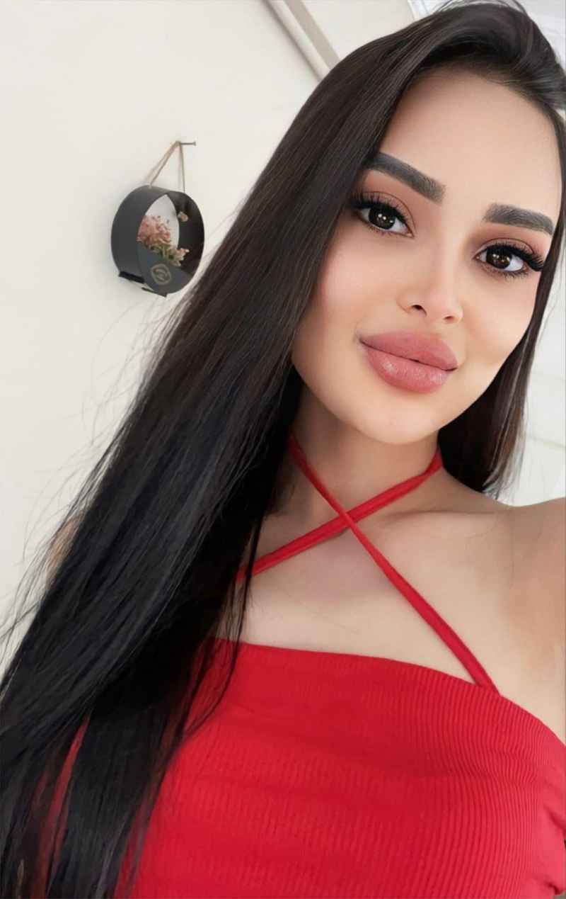 Sophie - new in town