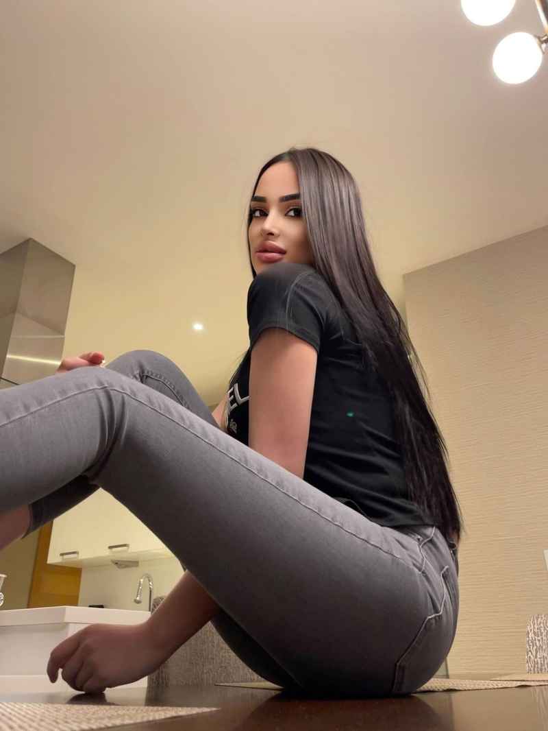 Sandra - short stay