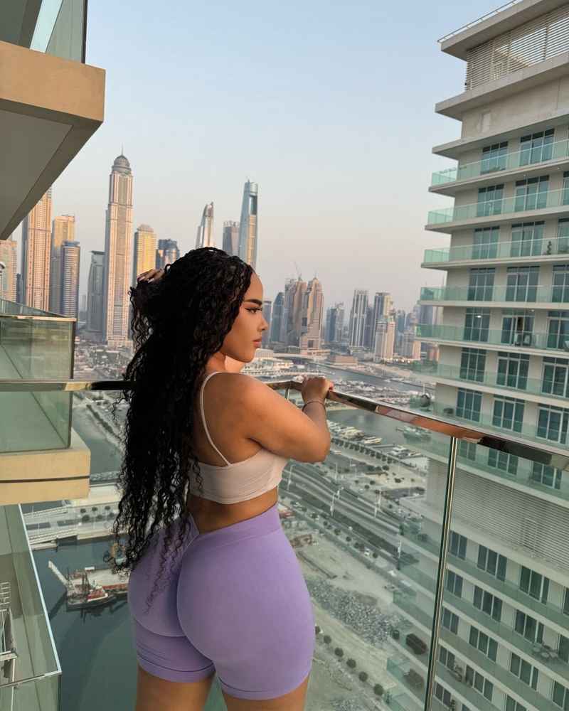 Tanya - open minded