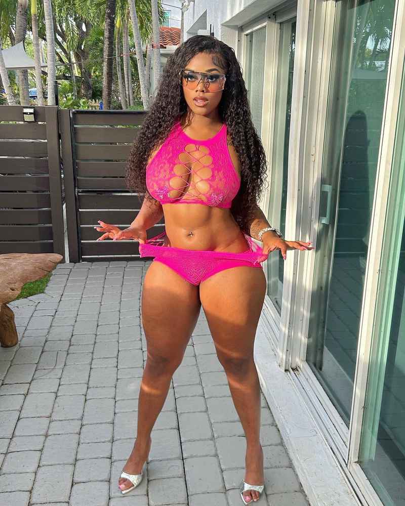 Madeline - outcall available