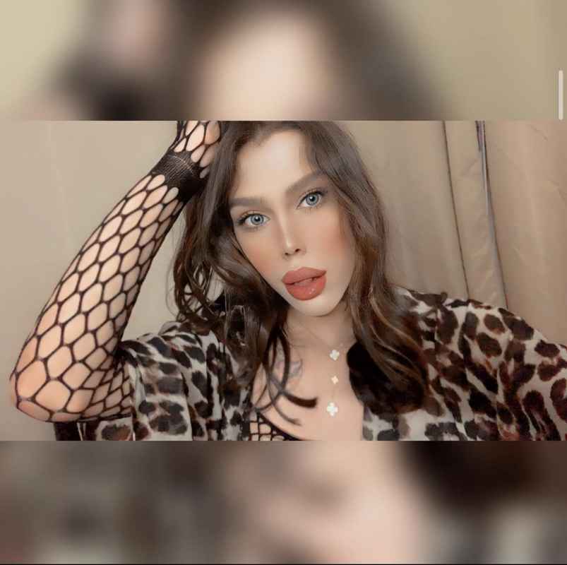 Maureen - curvy