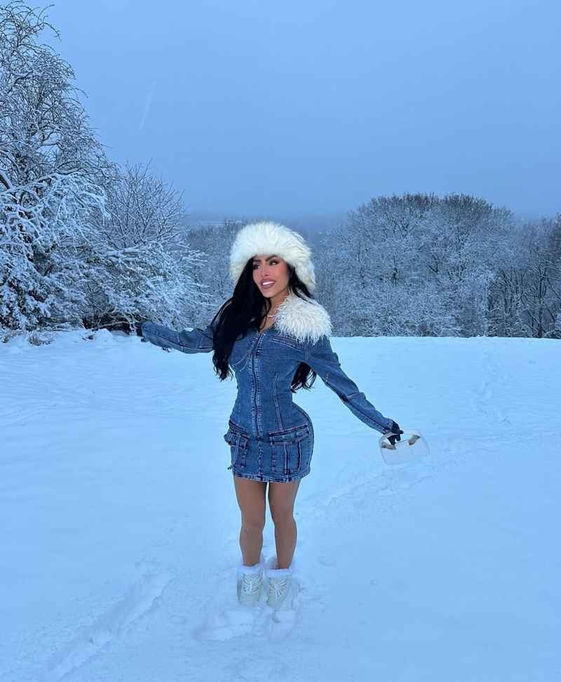 Valentine - outcall available