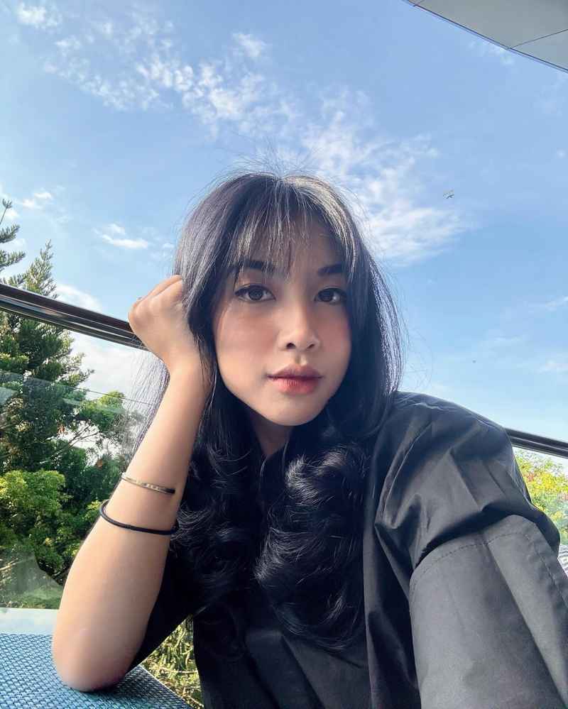 Ivy - curvy