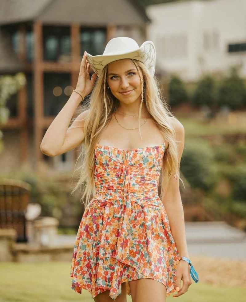 Tatiana - blonde