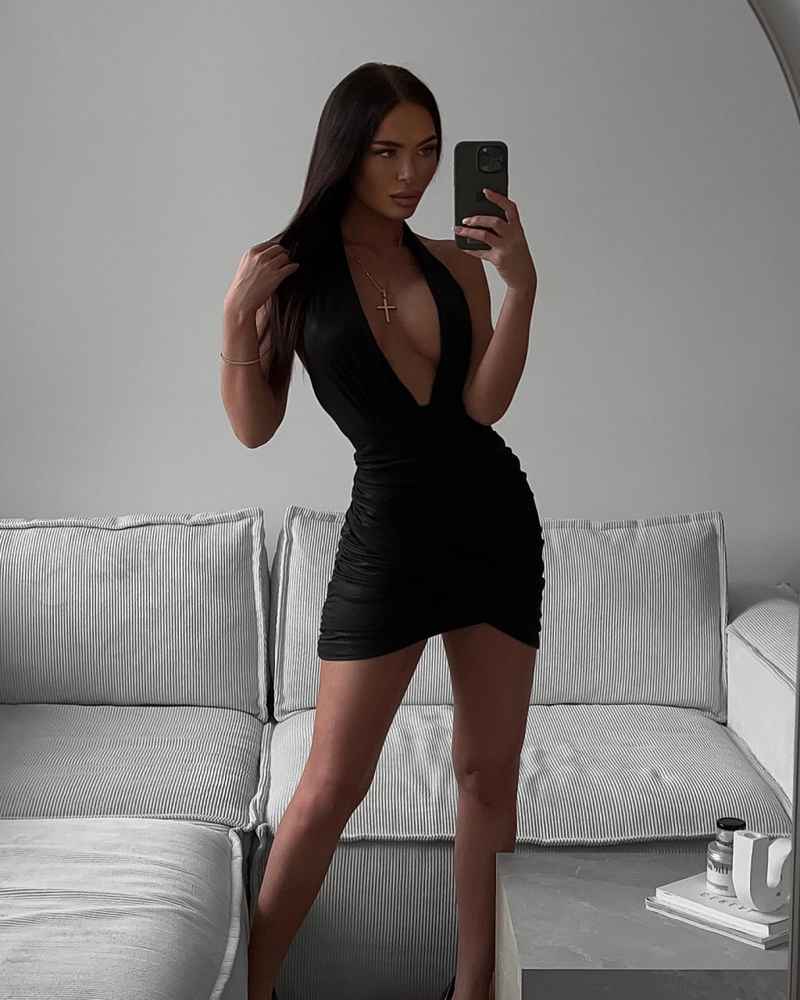 Celeste - brunette