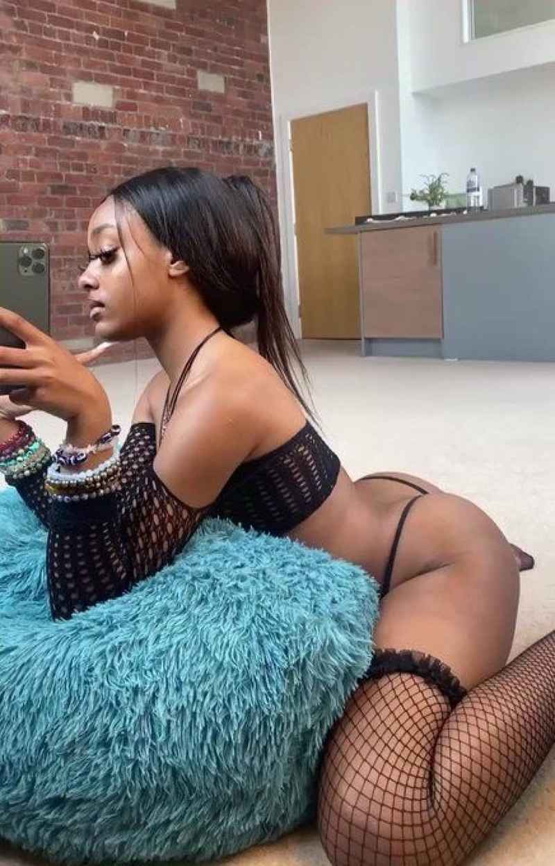Guillemette - curvy