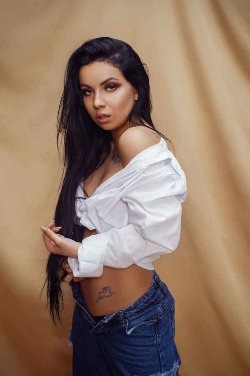 Sarah - open minded