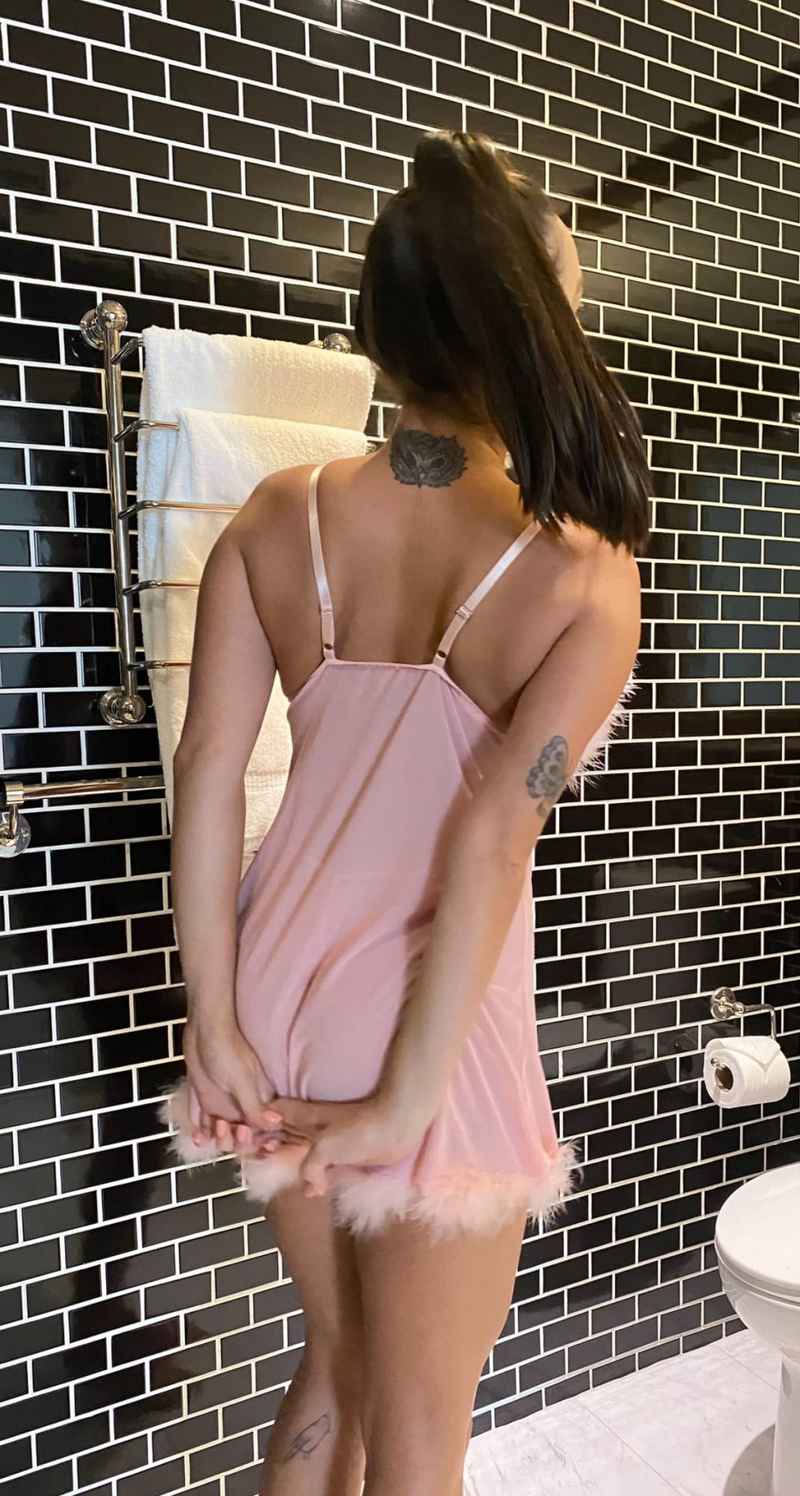 Claudette - brunette