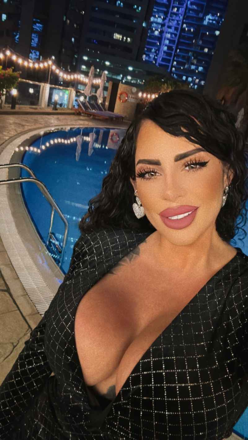 Skylar - open minded