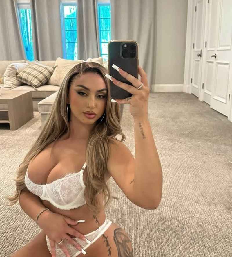Quinn - curvy
