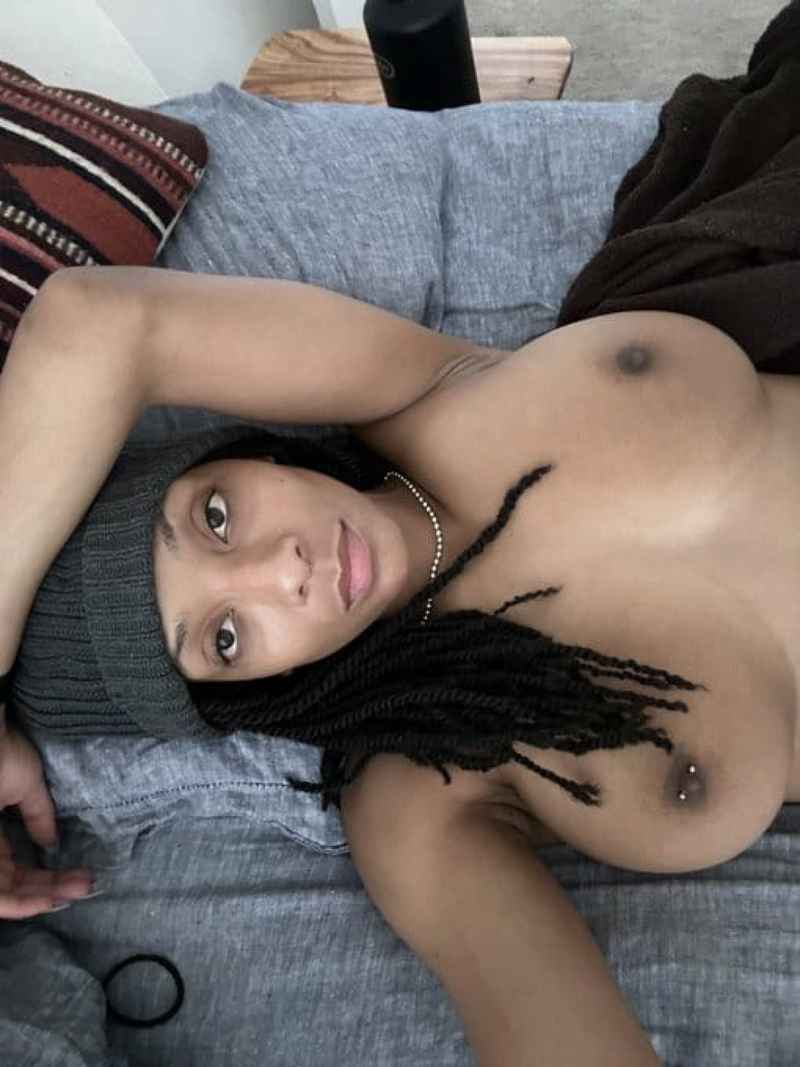 Joanne - mature companion