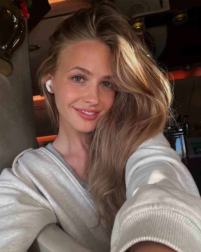 Gabrielle - brunette