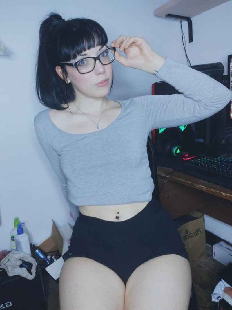 Skylar - curvy