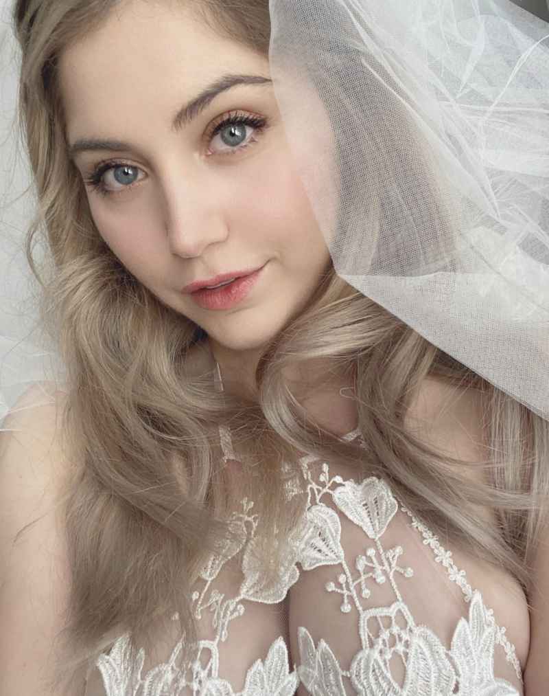 Kathleen - brunette