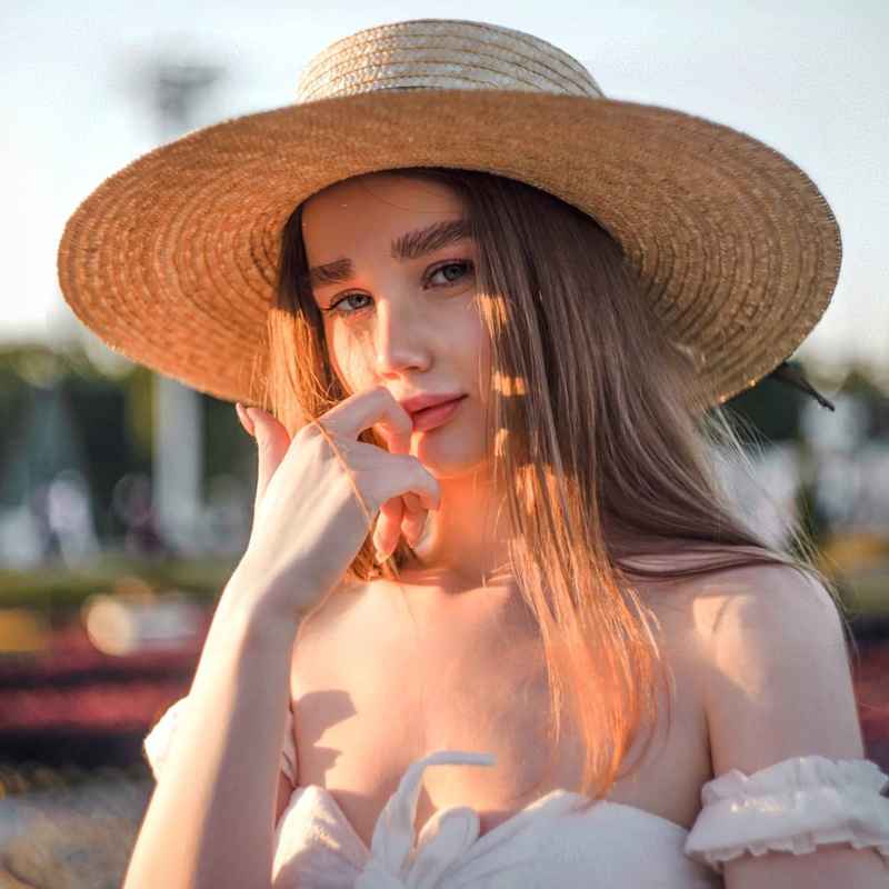 Stephanie - party girl
