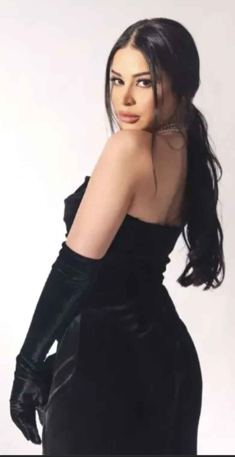 Philippine - curvy