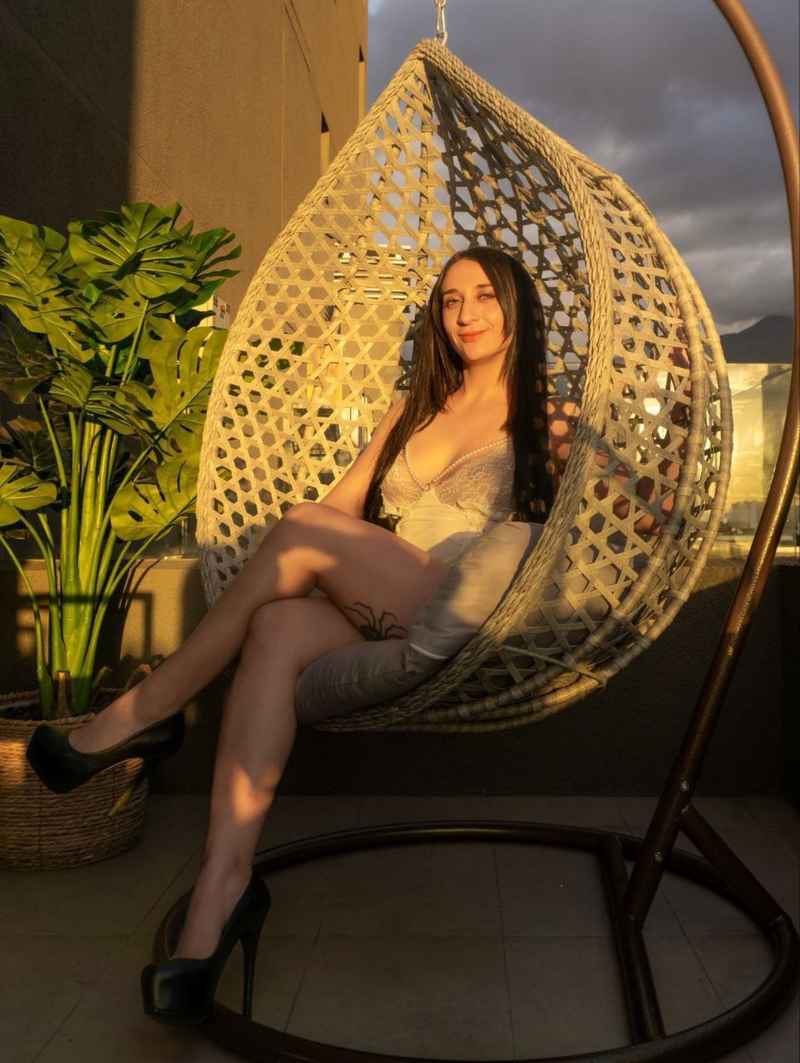 Stacy - petite