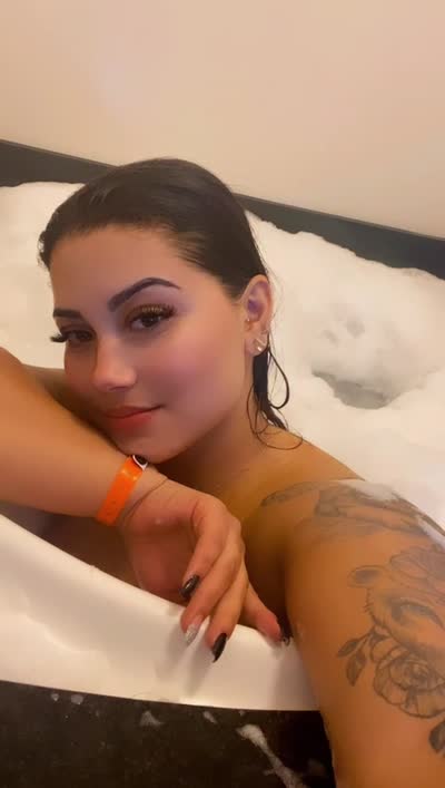 Veronique - visiting