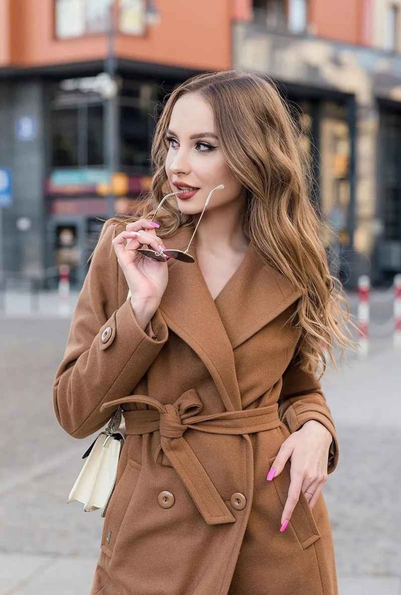 Antoinette - visiting