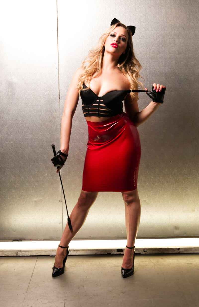 Violet - curvy