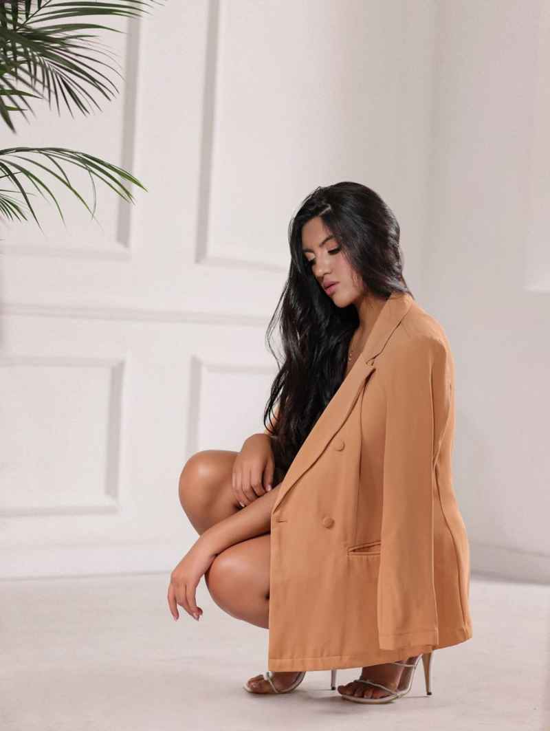 Cynthia - petite