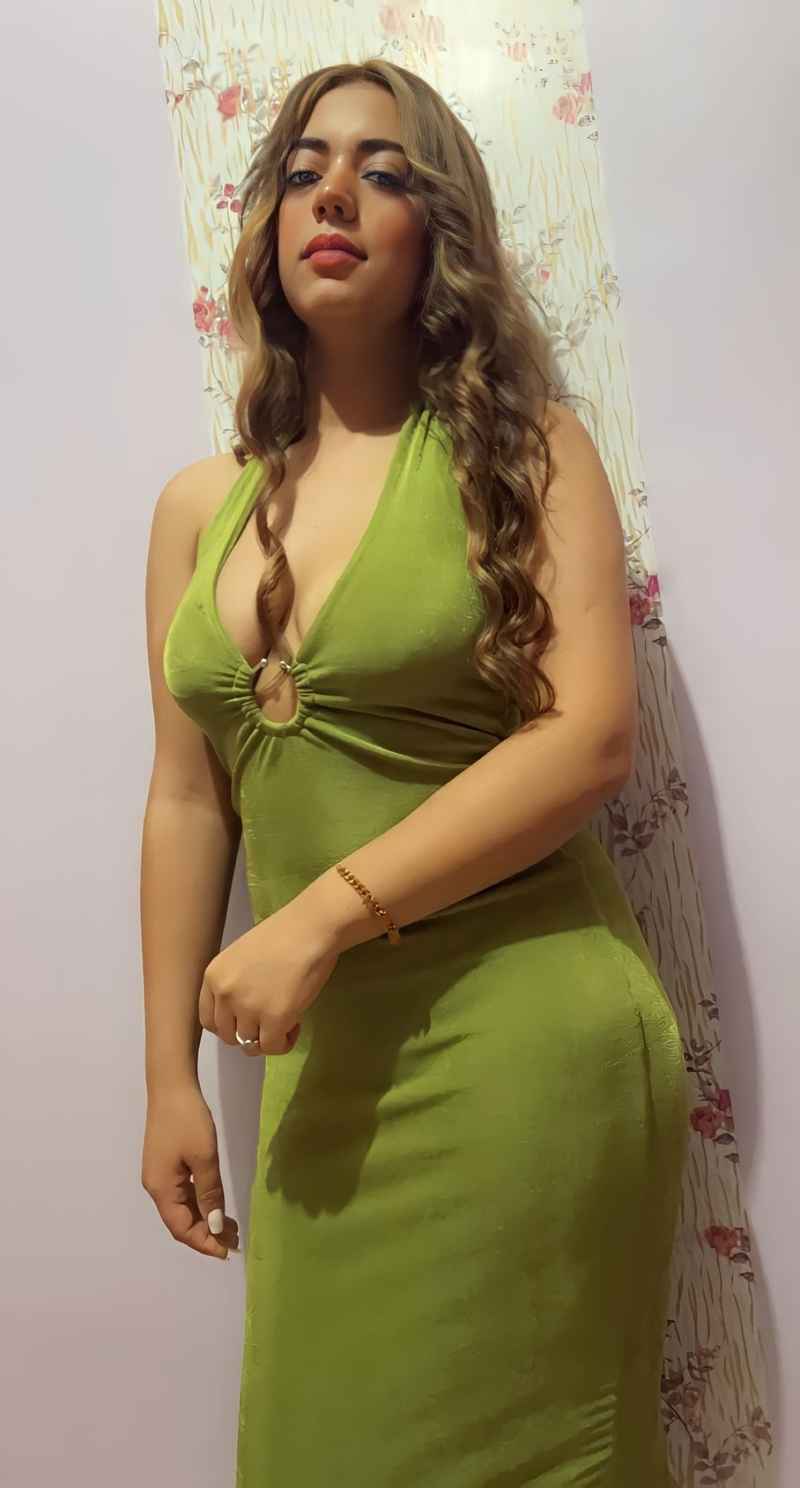 Jazlyn - mature companion