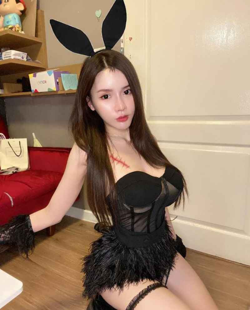 Michelle - local girl