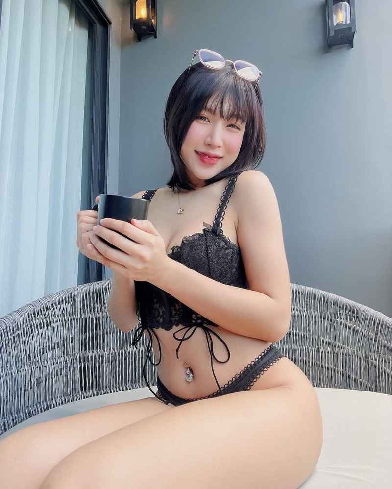 Holly - new in town