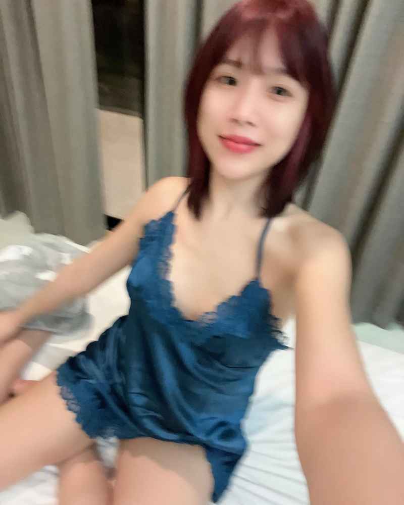 Penelope - mature companion