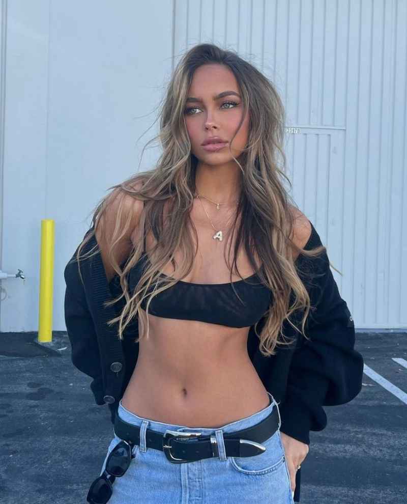 Cindy - curvy