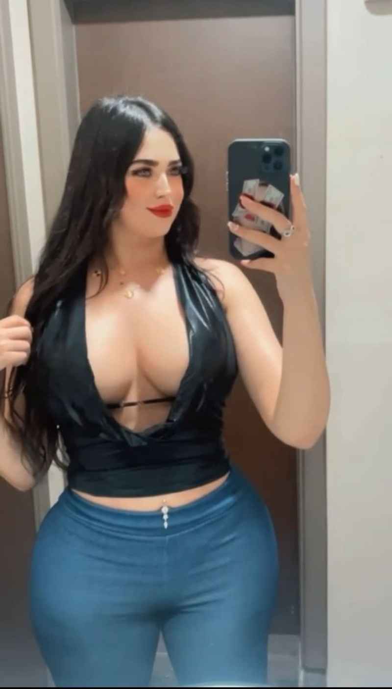 Sara - petite
