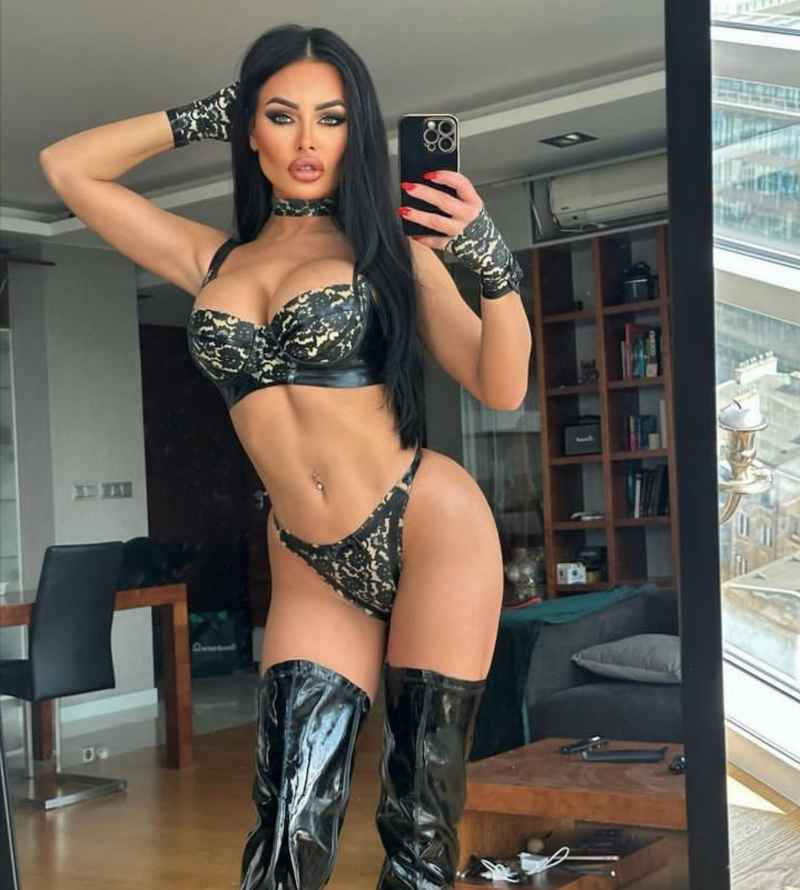 Elsie - curvy