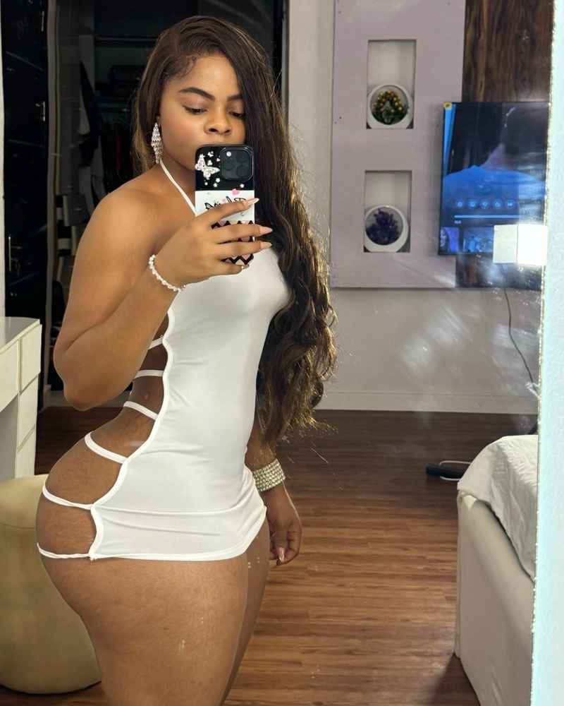 Dominique - discreet meetings
