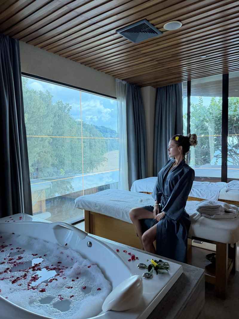 Jennifer - touring