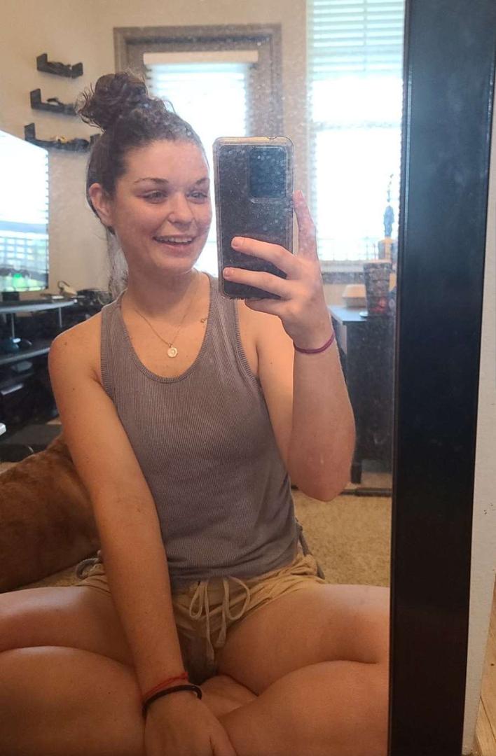 Briana - brunette