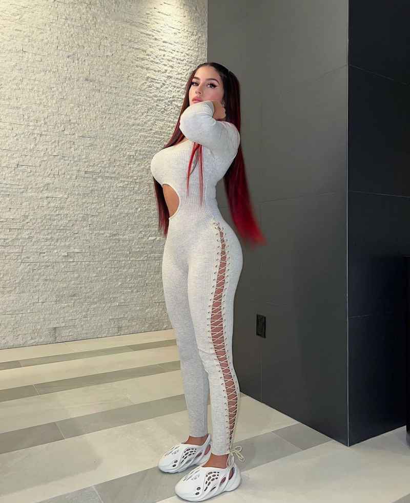 Claudette - brunette