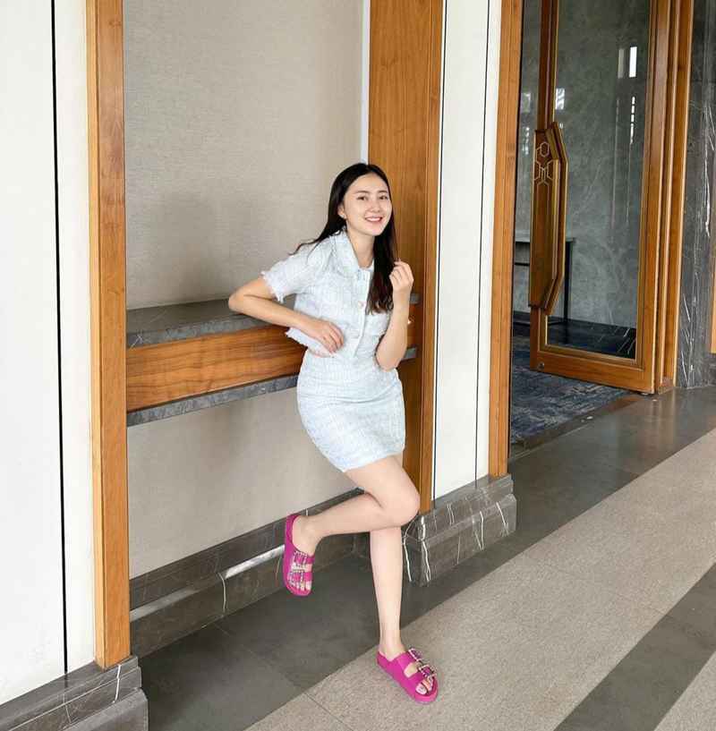 Corinne - discreet meetings