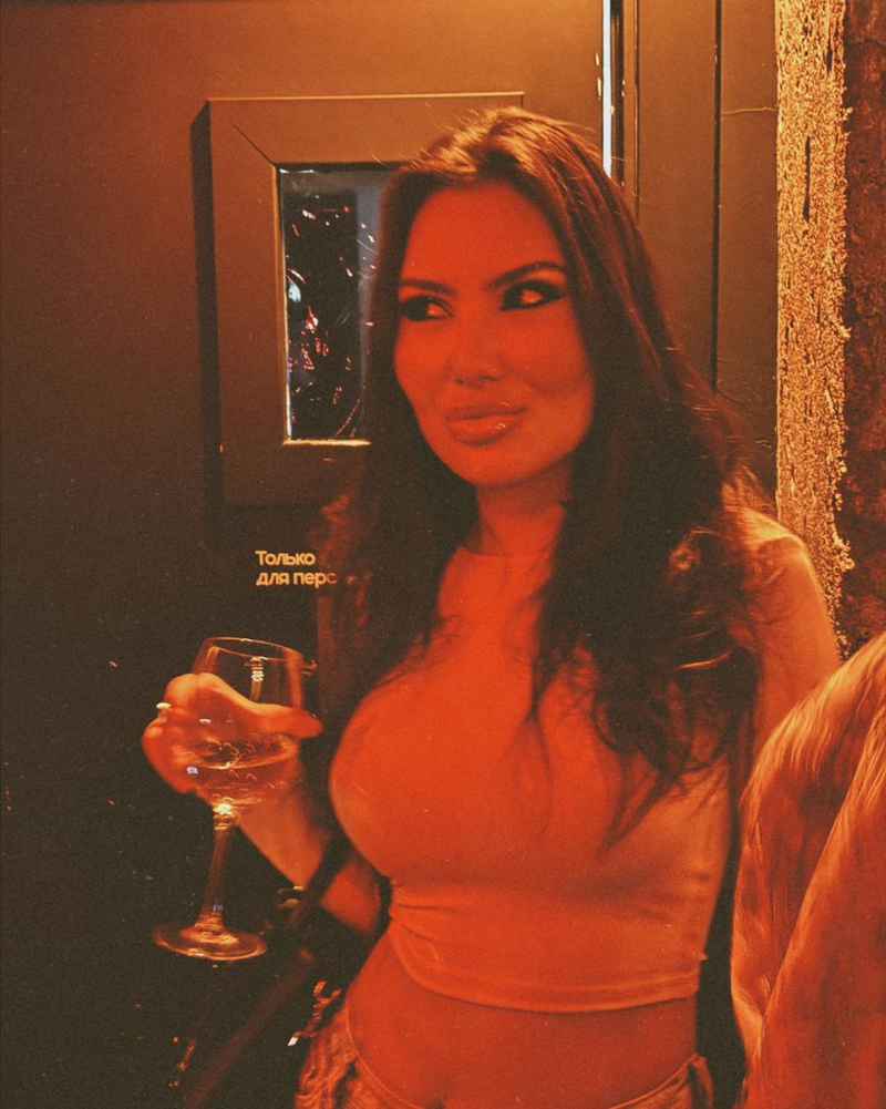 Lauren - available now