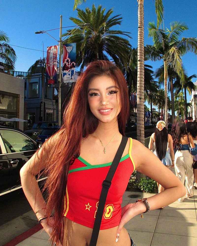 Janice - brunette