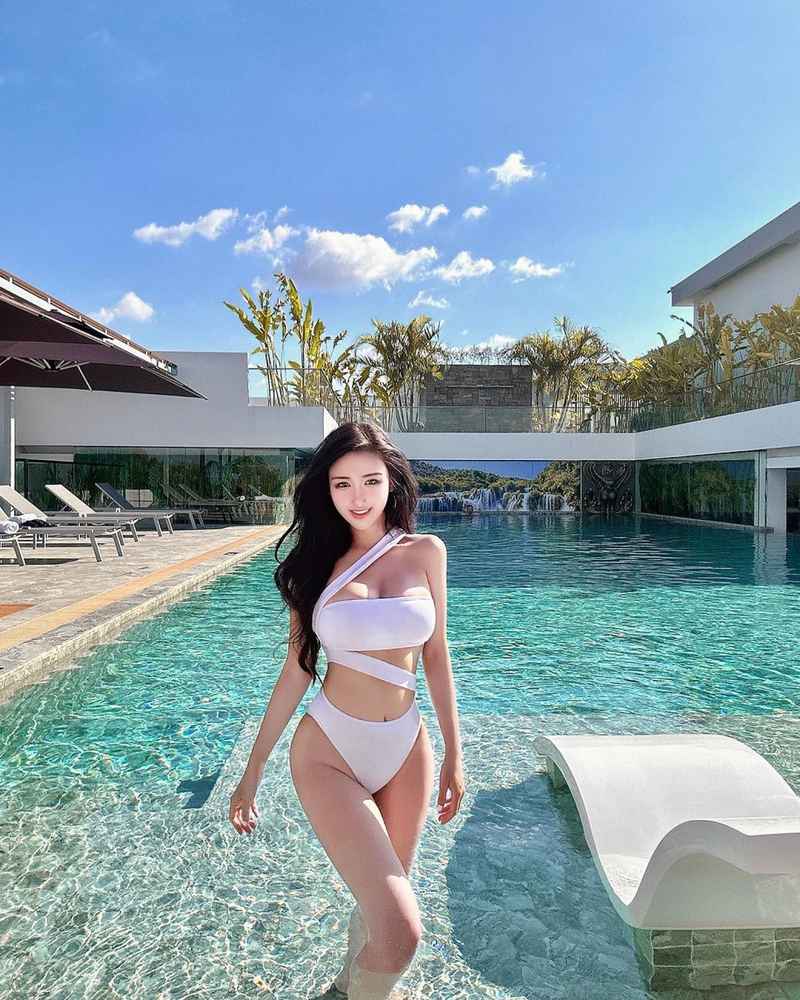 Mia - available now