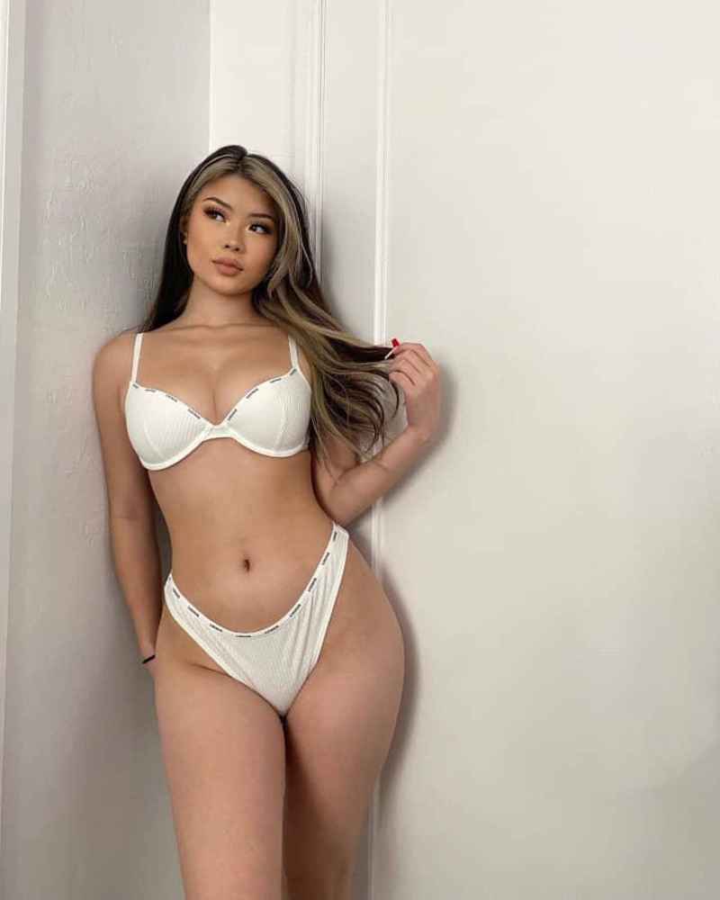 Veronique - curvy