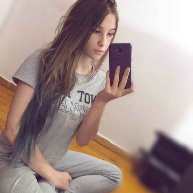 Ava - independent companion