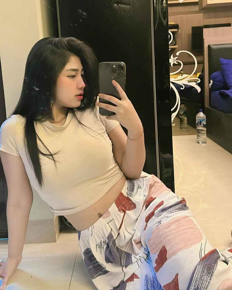 Amy - touring