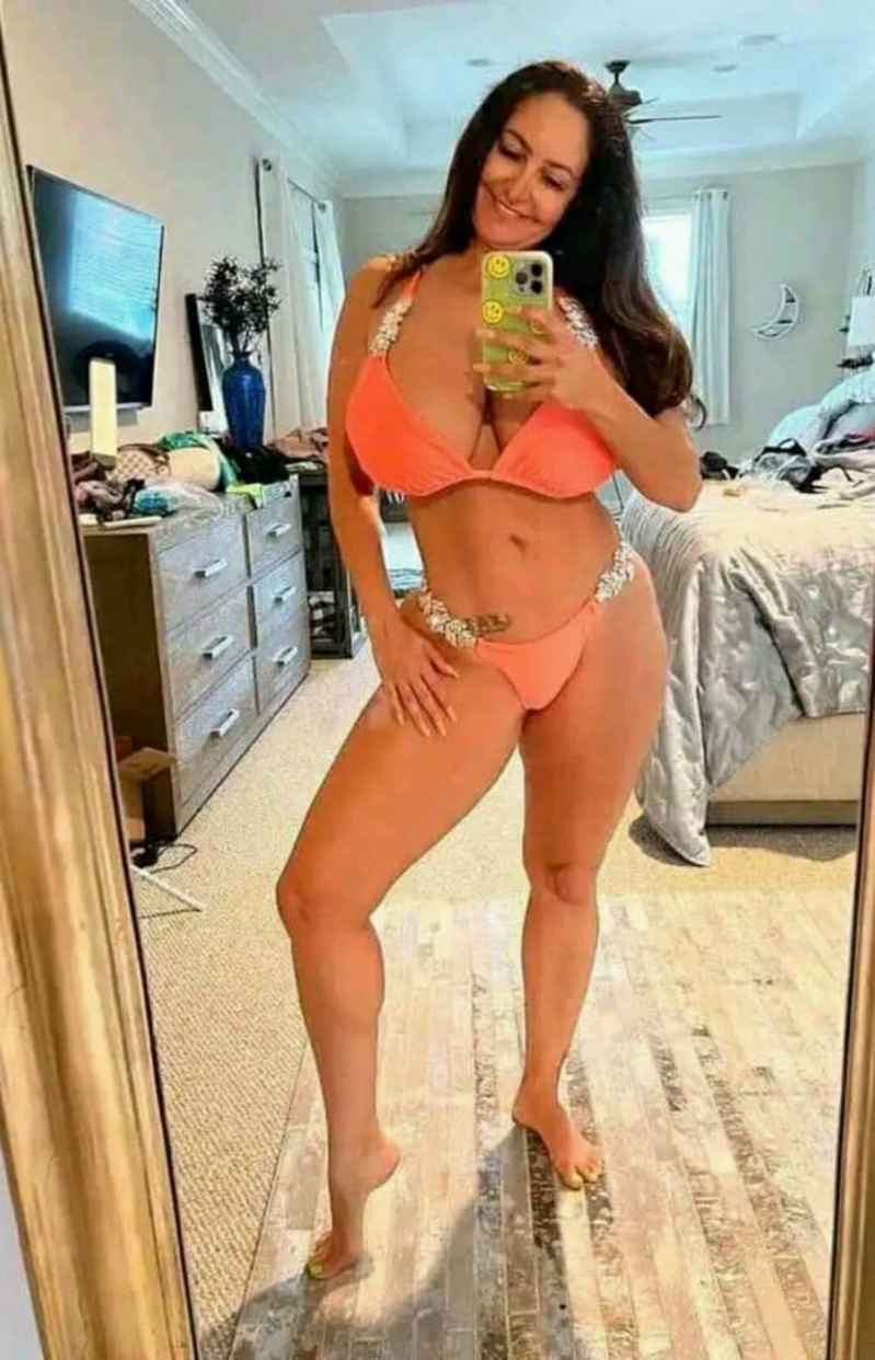 Mila - curvy