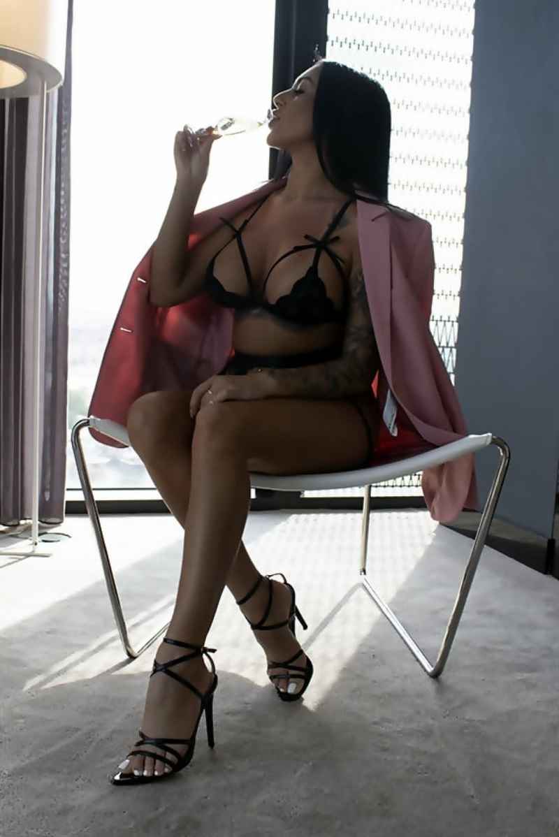 Elizabeth - petite