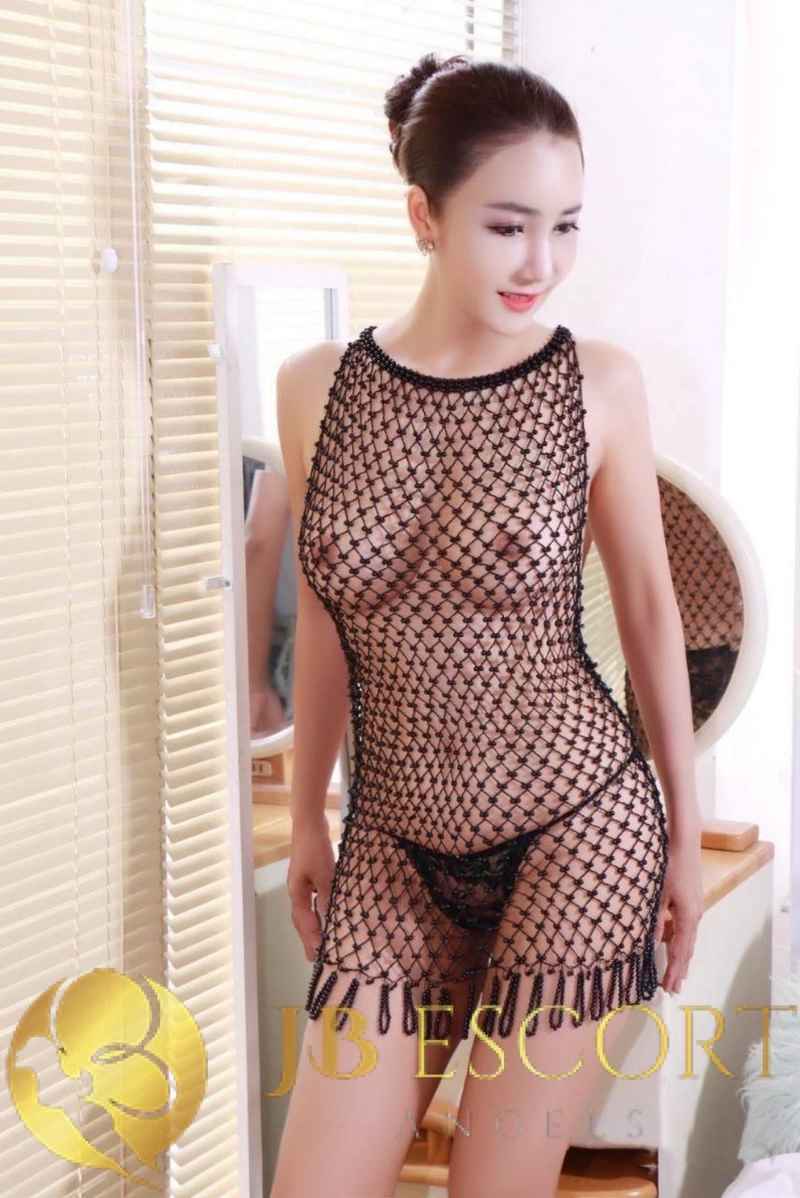 Margaux - independent companion