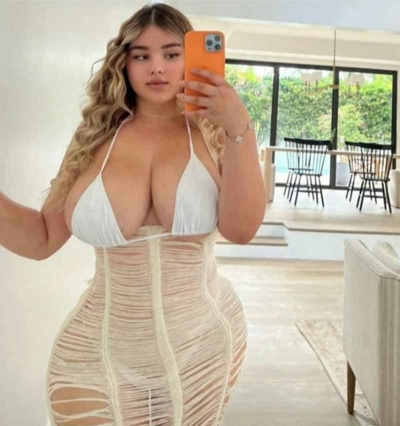 Stacy - blonde